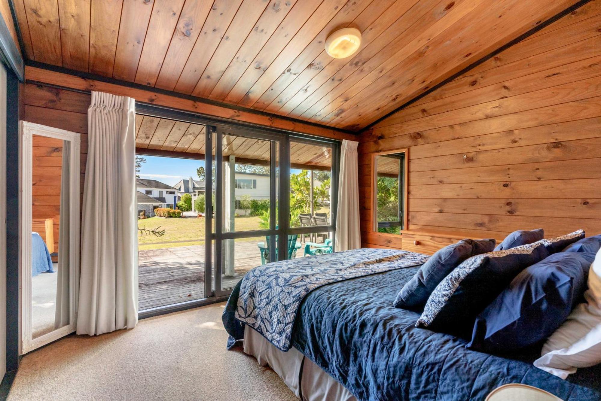 Pauanui Beach House Suntrap Bagian luar foto
