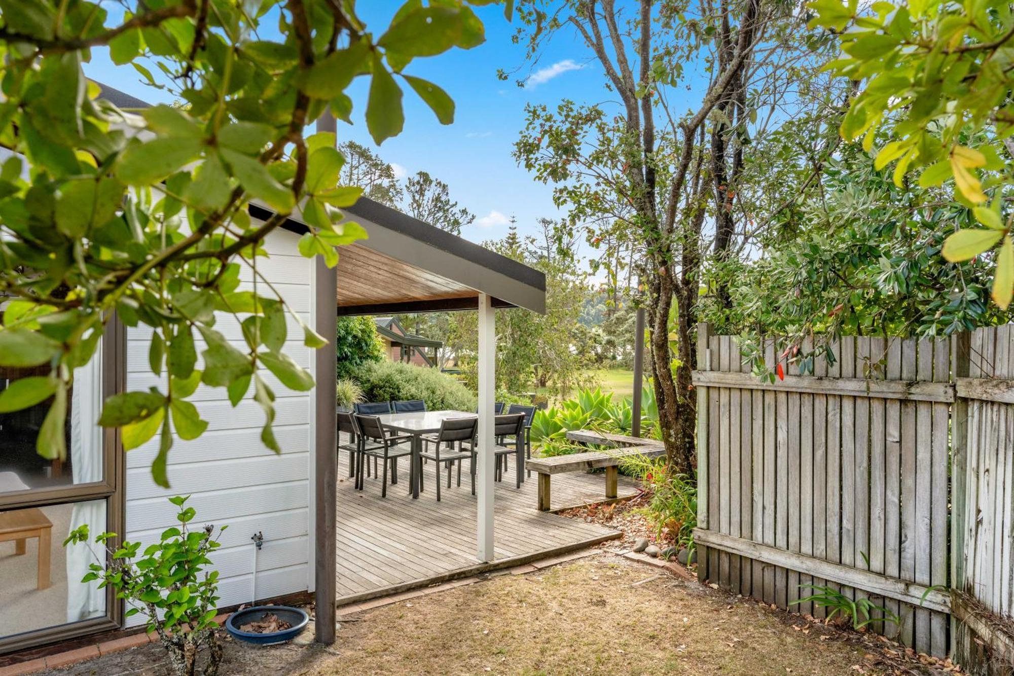 Pauanui Beach House Suntrap Bagian luar foto