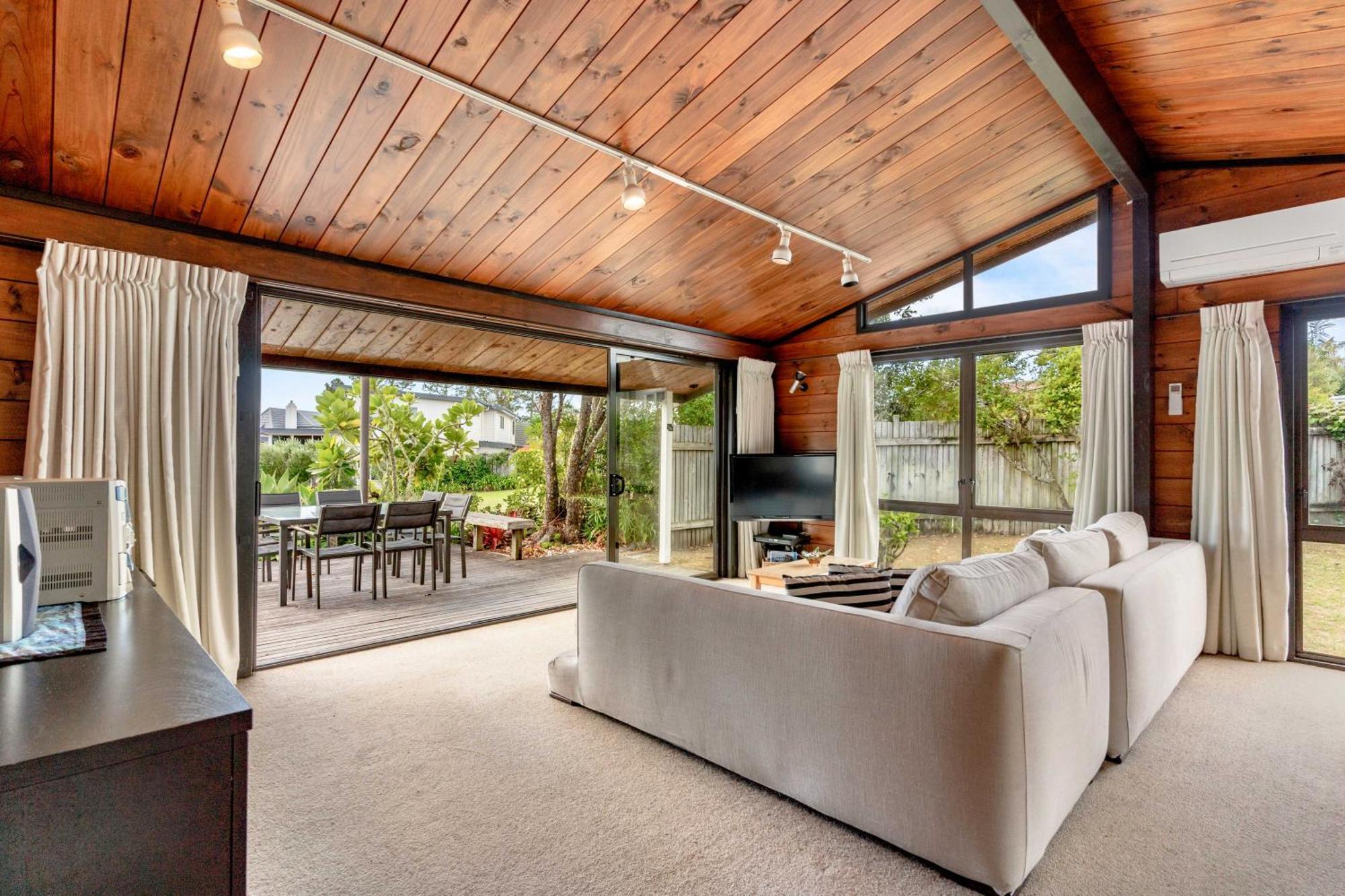 Pauanui Beach House Suntrap Bagian luar foto