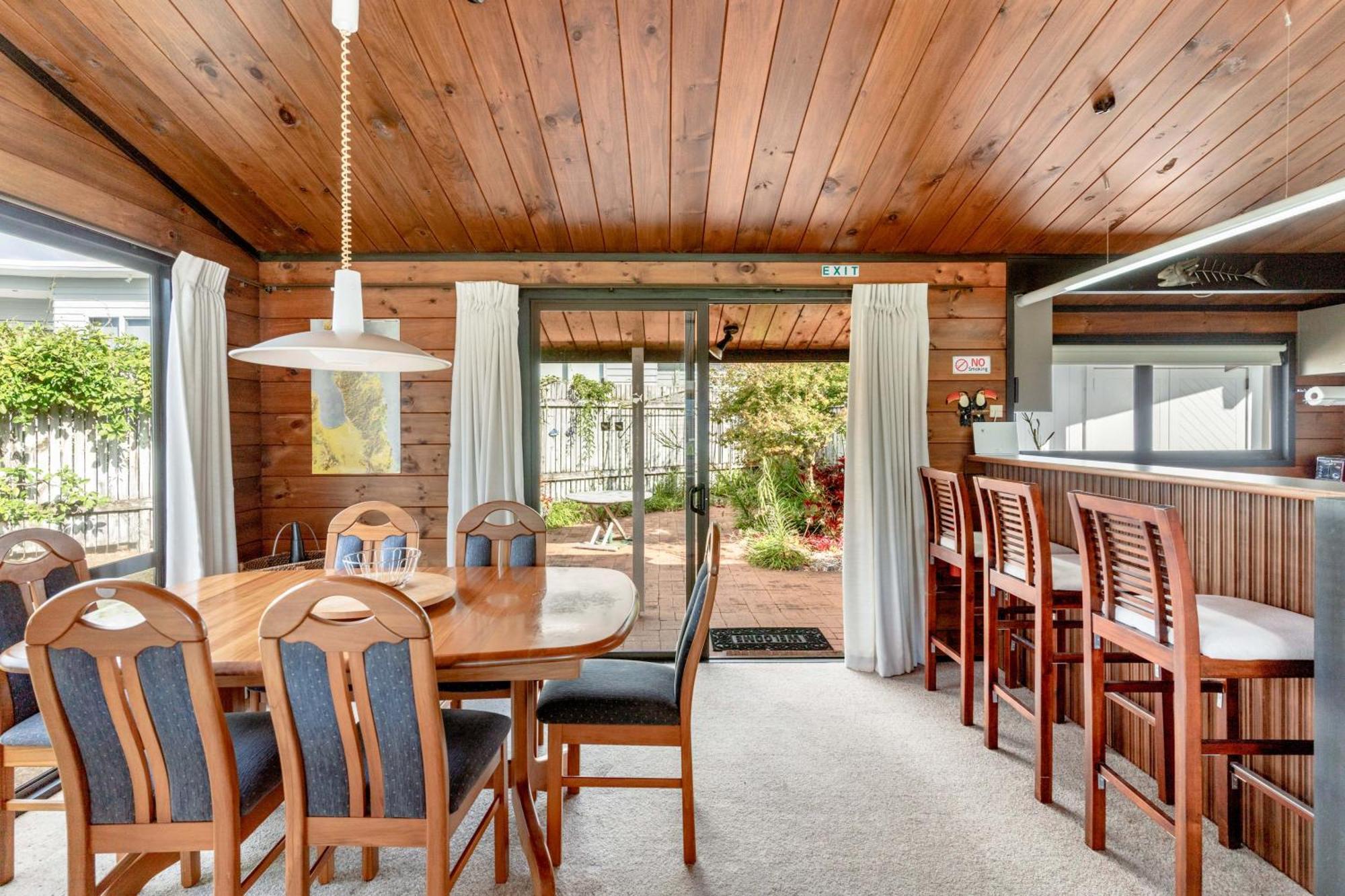 Pauanui Beach House Suntrap Bagian luar foto