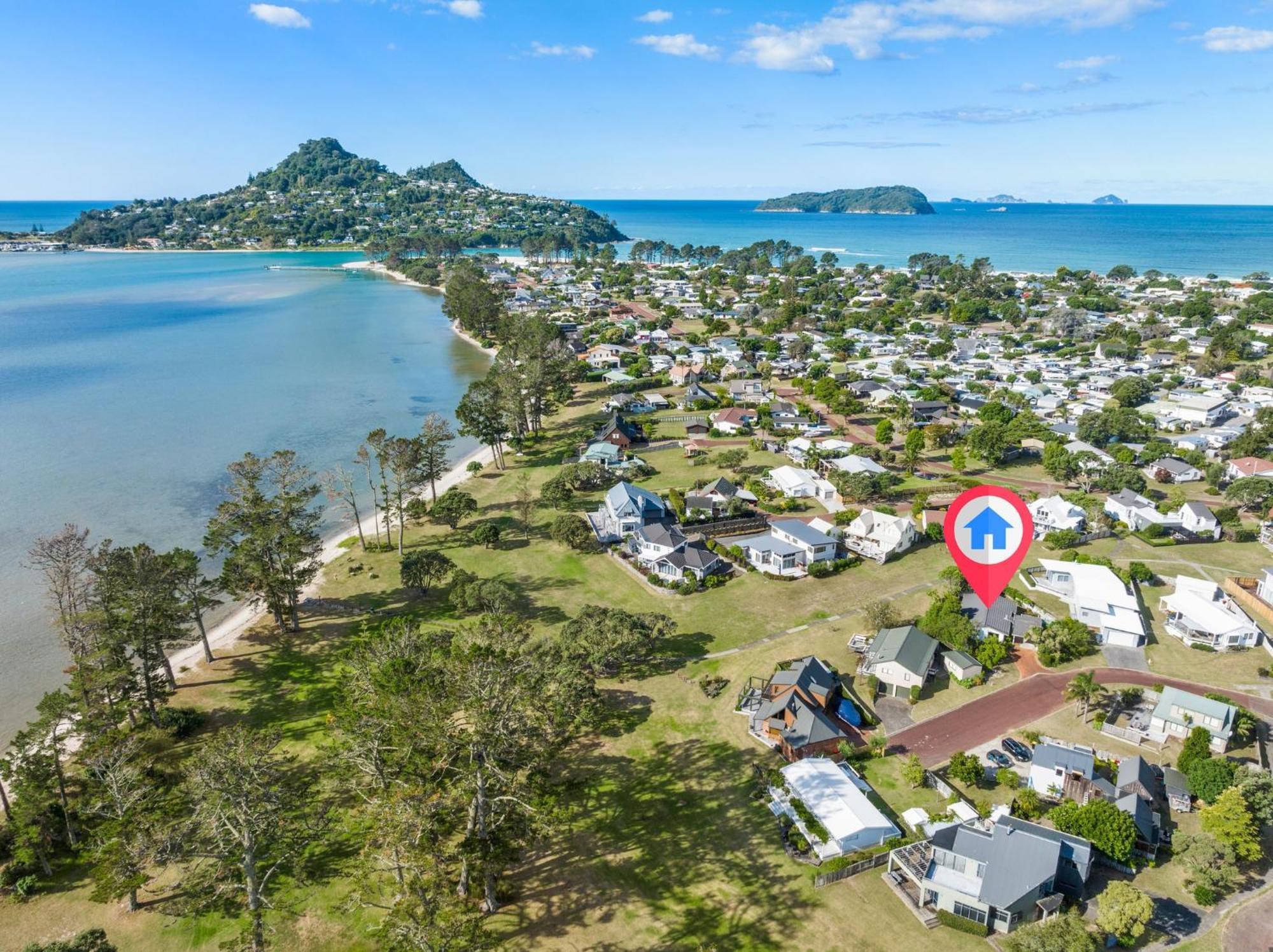 Pauanui Beach House Suntrap Bagian luar foto